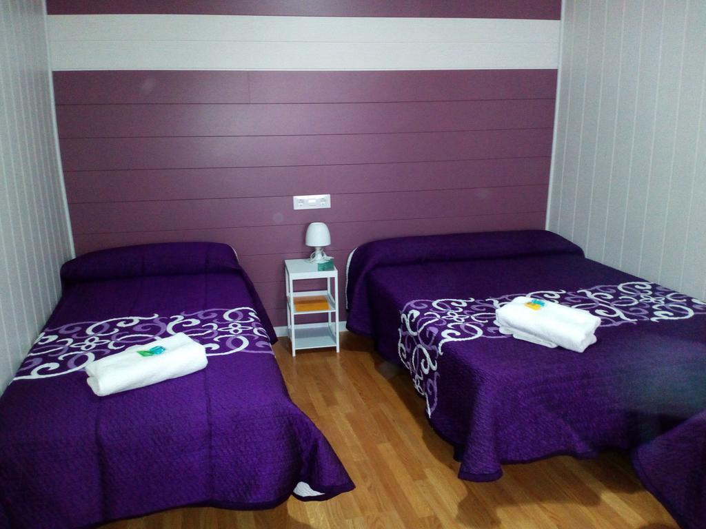 Hostal Escala Luna Salamanca Habitación foto