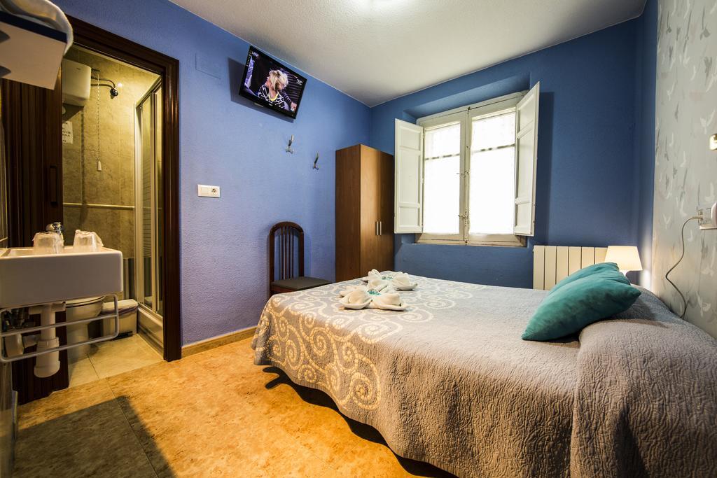 Hostal Escala Luna Salamanca Exterior foto